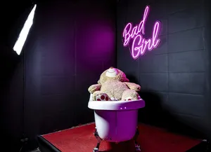 BAD_GIRL_LOFTFORPARTY_6